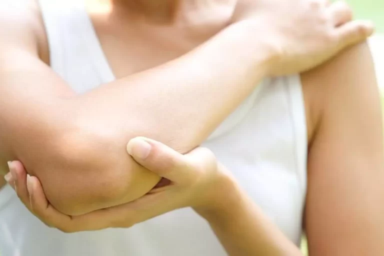 Best Cream for Tennis Elbow 2024 [Reviews]